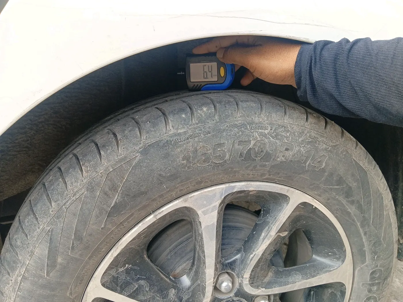2018 Hyundai Grand i10 SPORTZ AT 1.2 KAPPA VTVT, Petrol, Automatic, 85,427 km, tyre