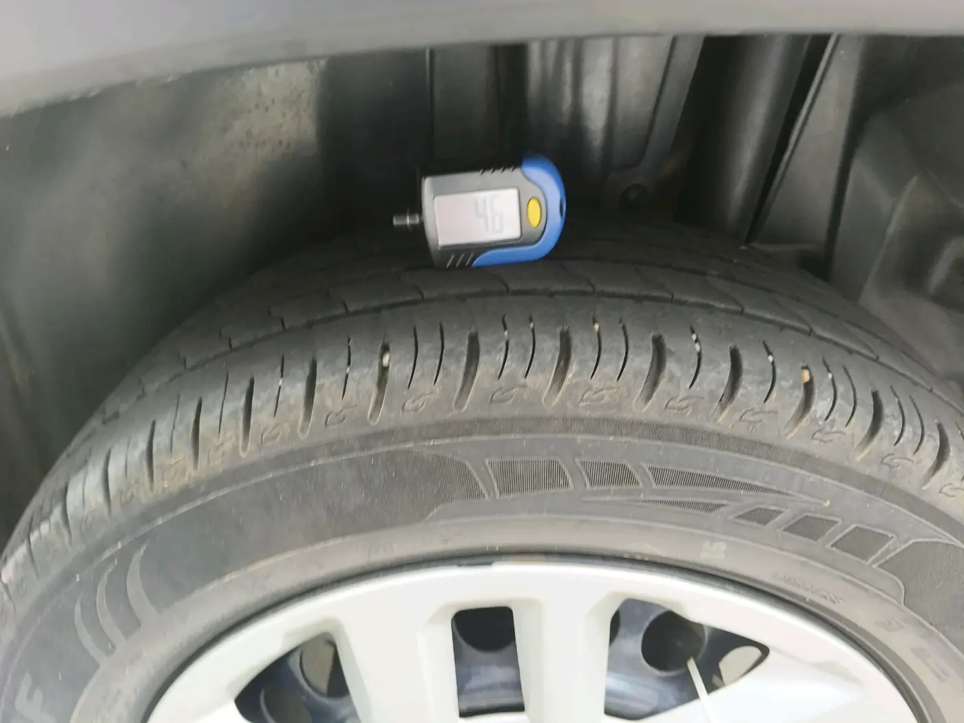 2021 Maruti Vitara Brezza VXI, Petrol, Manual, 43,212 km, tyre