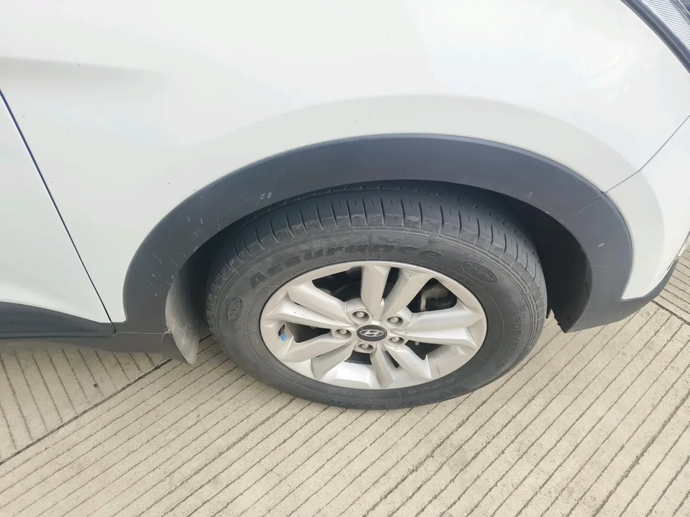 2017 Hyundai Creta SX PLUS 1.6 PETROL, Petrol, Manual, 86,959 km, tyre