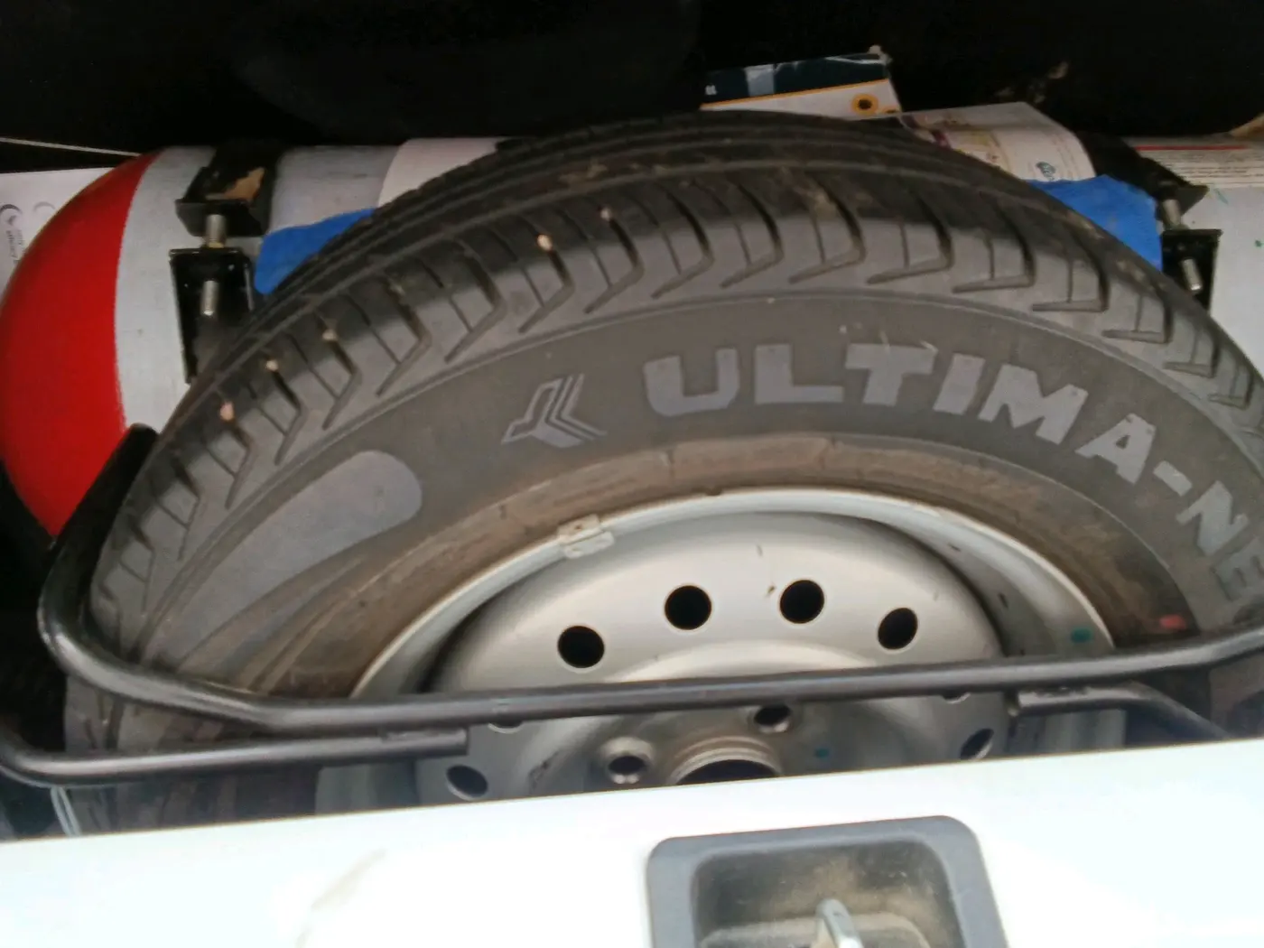 2021 Maruti New Wagon-R LXI CNG 1.0, CNG, Manual, 1,68,698 km, tyre