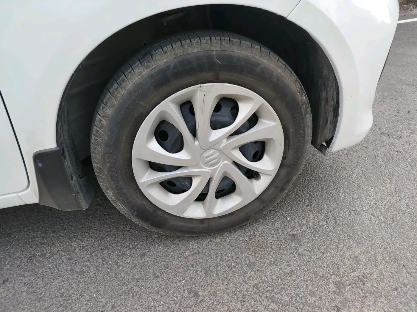 2023 Maruti Celerio VXI AMT, Petrol, Automatic, 15,537 km, tyre