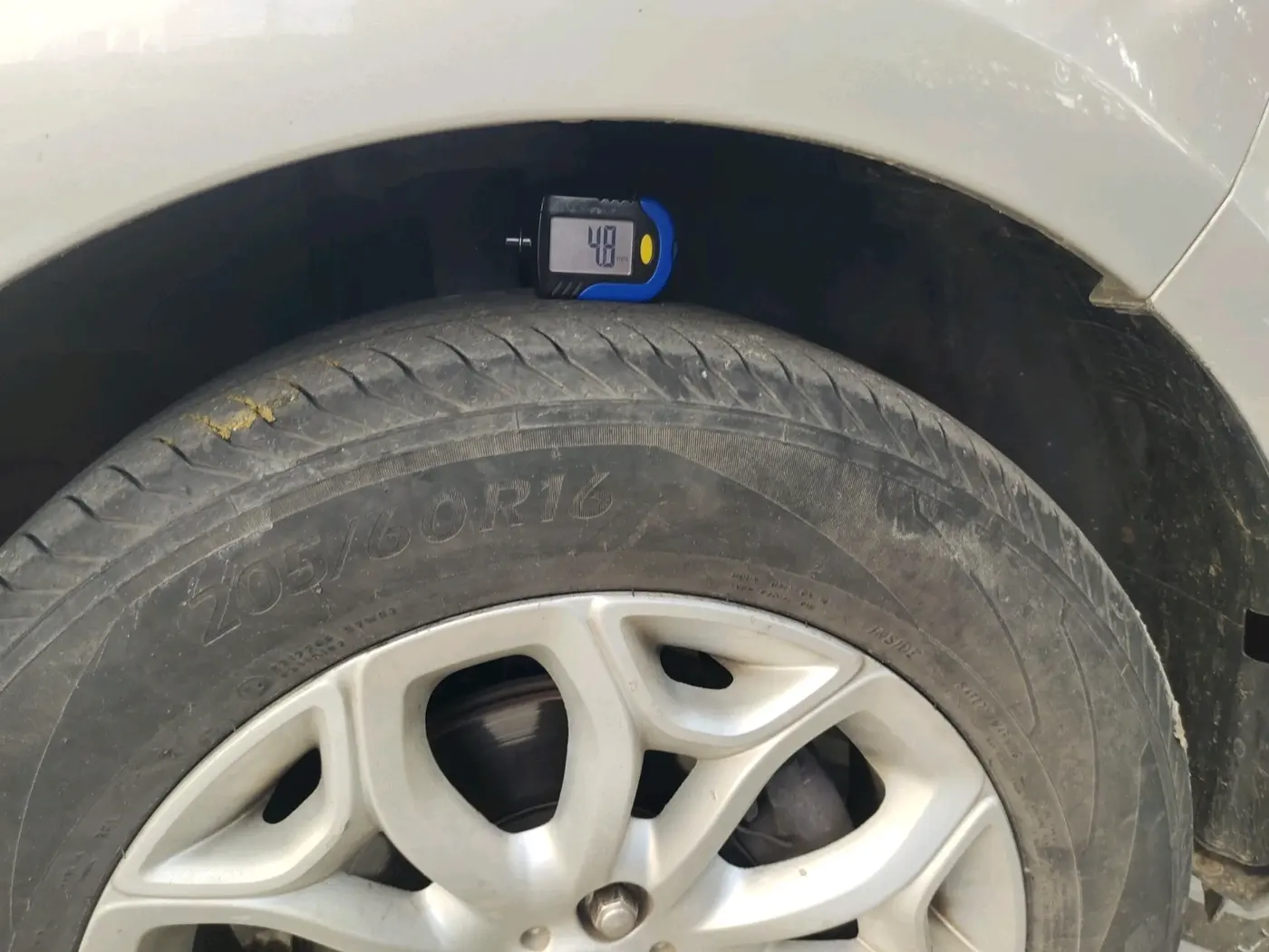 2017 Ford Ecosport TITANIUM 1.5L PETROL AT, Petrol, Automatic, 84,825 km, tyre
