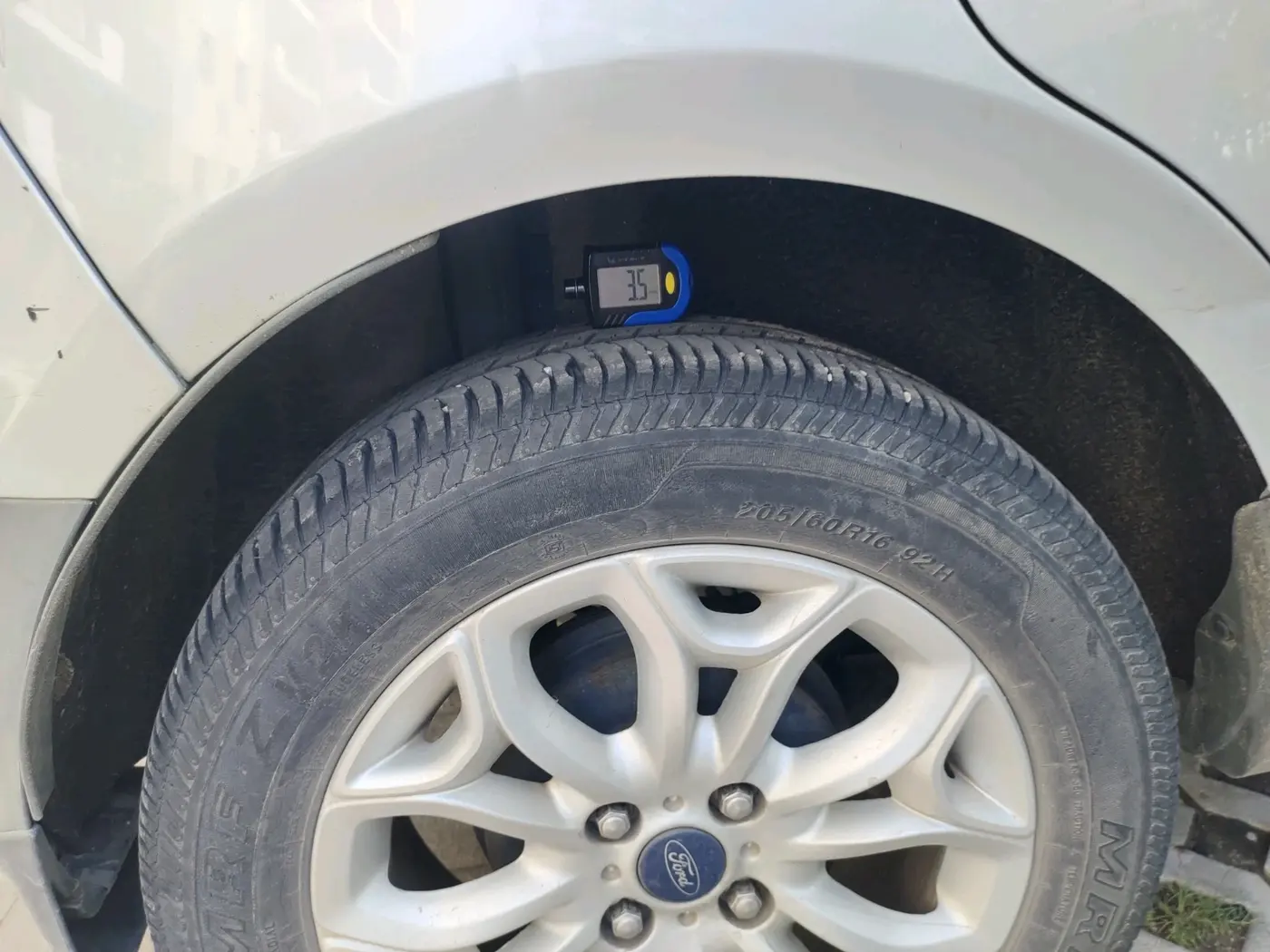 2017 Ford Ecosport TITANIUM 1.5L PETROL AT, Petrol, Automatic, 84,825 km, tyre