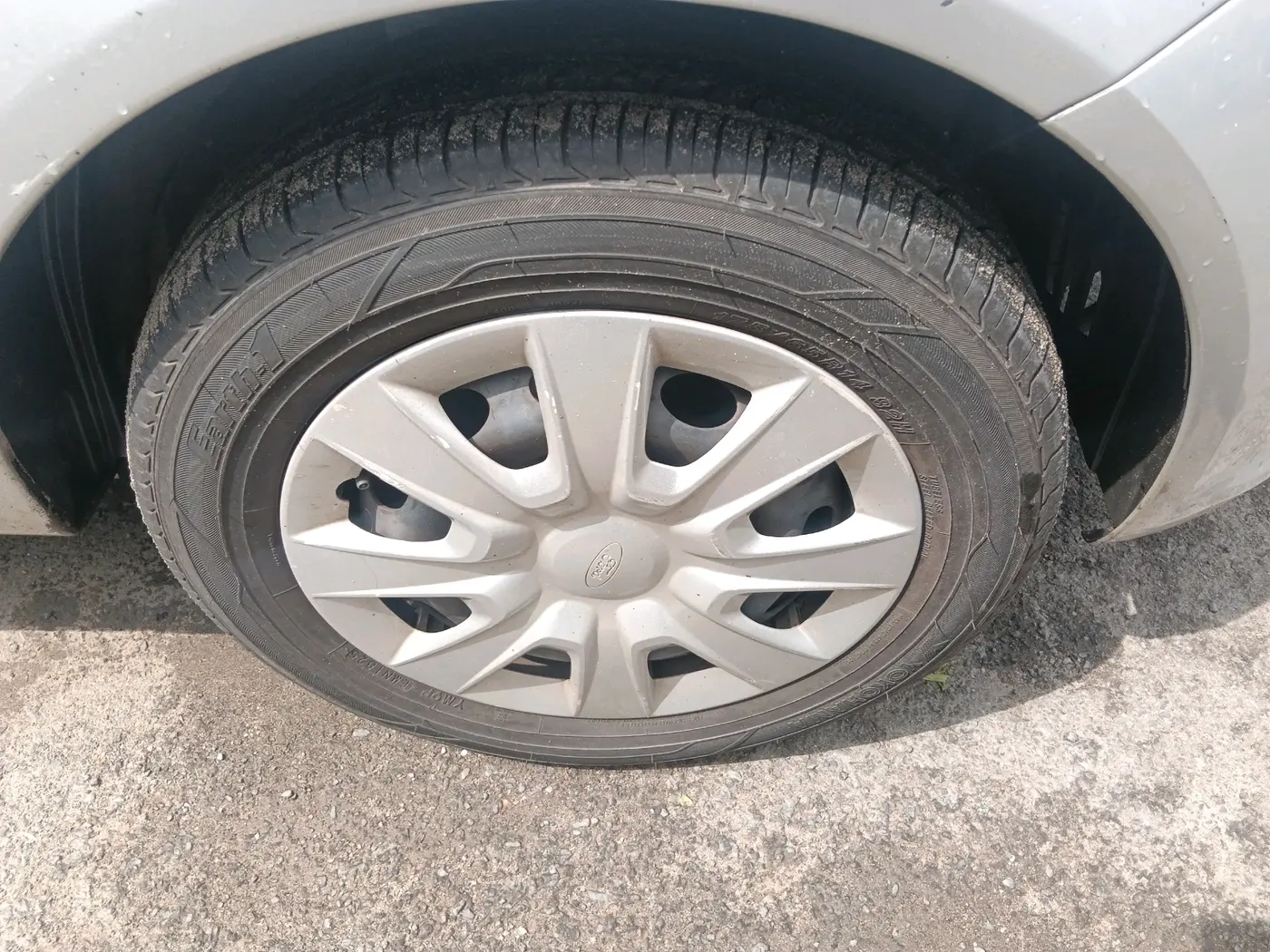 2014 Ford Figo ZXI 1.4 DIESEL, Diesel, Manual, 65,467 km, tyre
