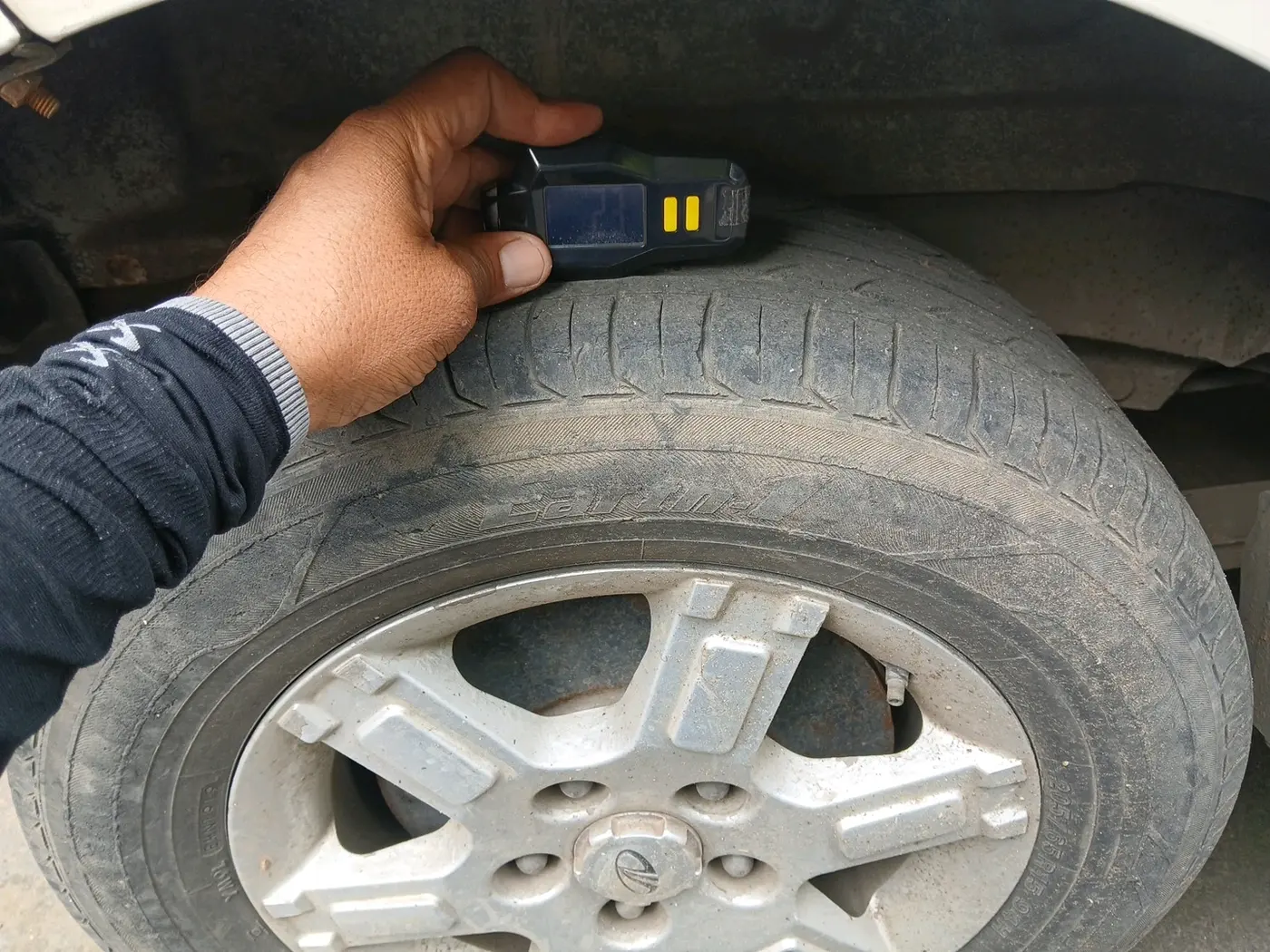2012 Mahindra Quanto C8, Diesel, Manual, 1,88,569 km, tyre