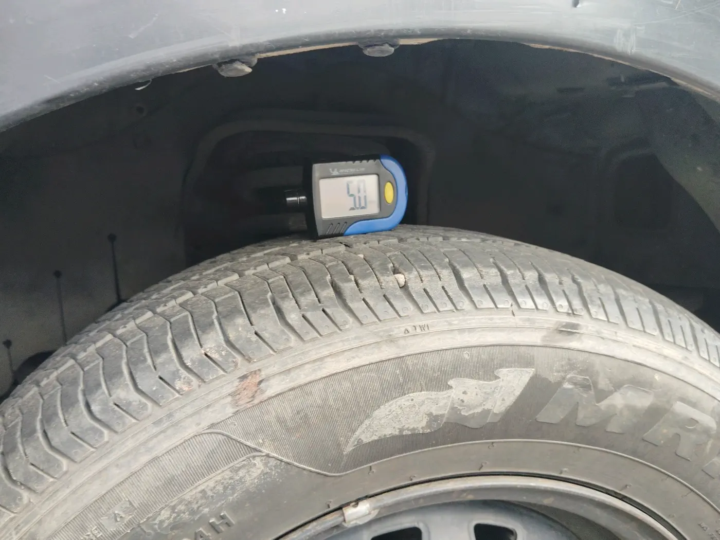 2013 Mahindra Xylo D4, Diesel, Manual, 1,33,587 km, tyre