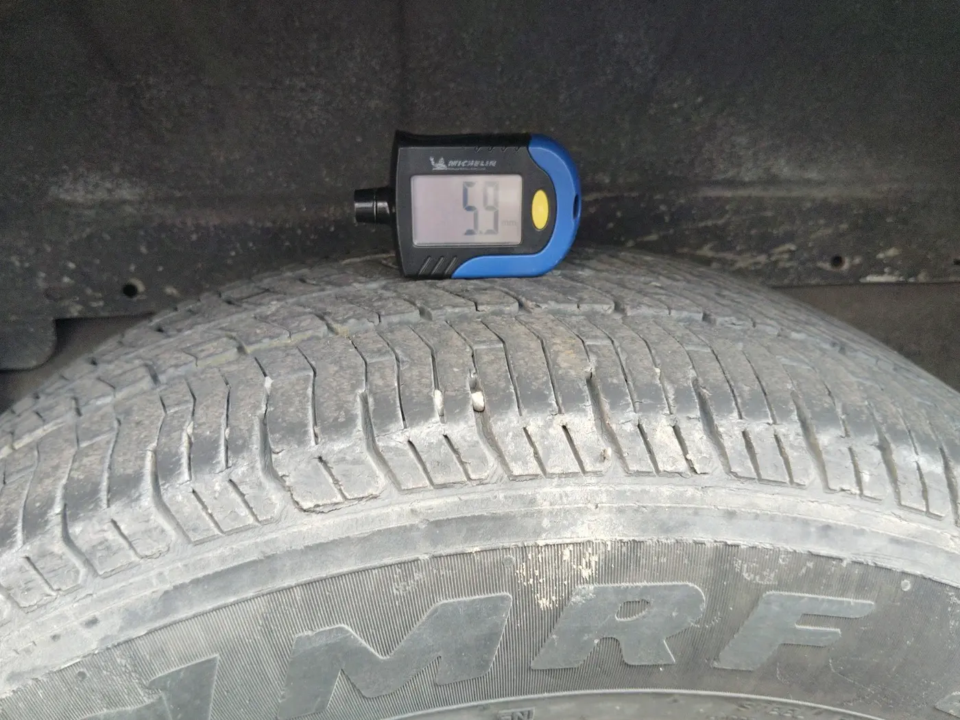 2013 Mahindra Xylo D4, Diesel, Manual, 1,33,587 km, tyre