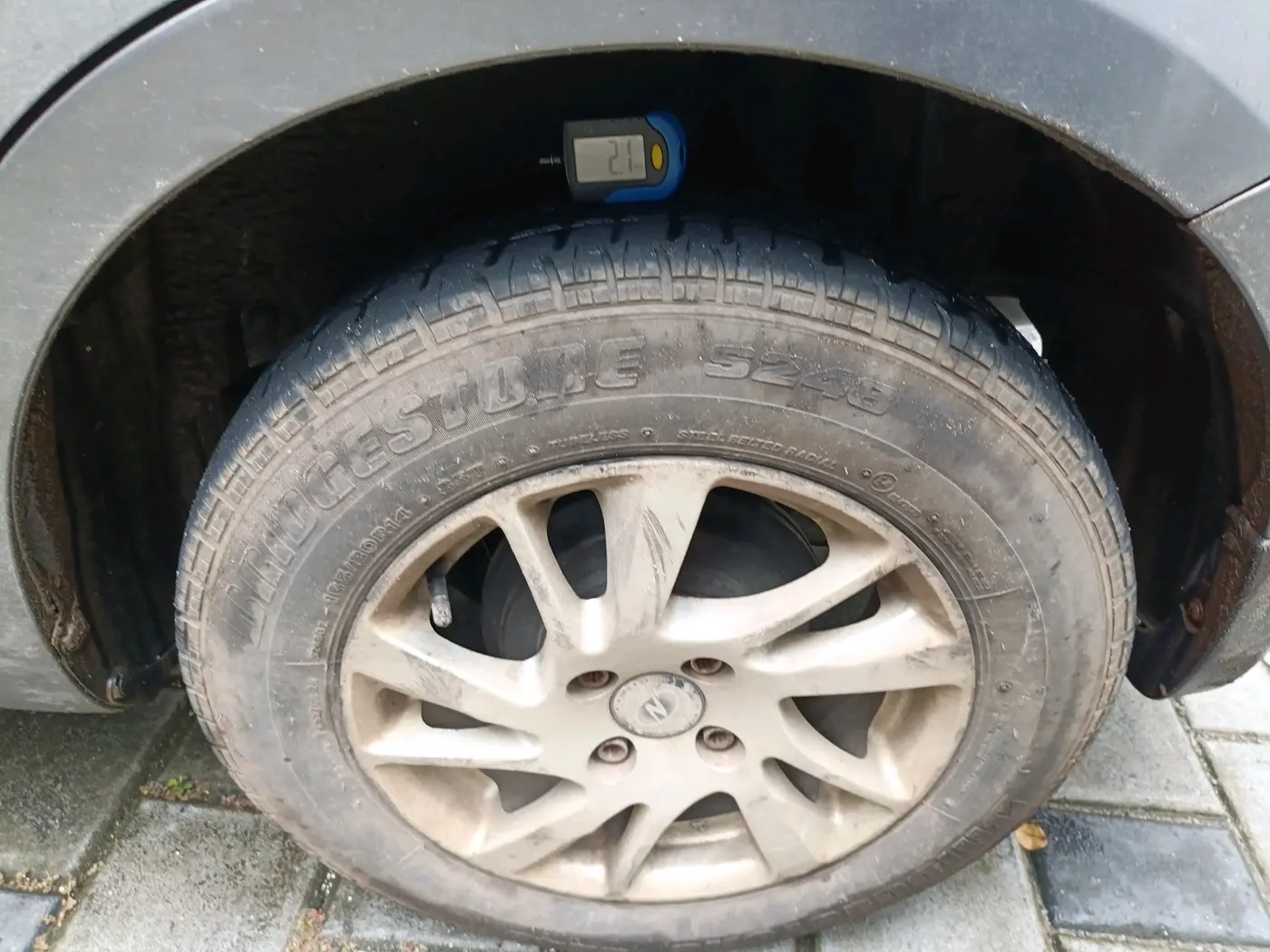 2013 Maruti Swift Dzire VXI, Petrol, Manual, 69,682 km, tyre