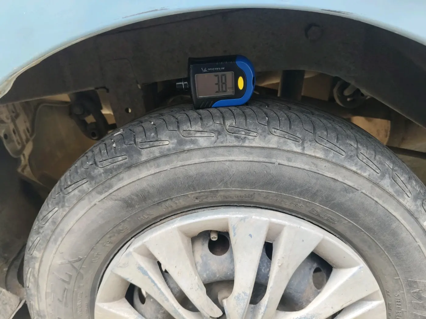 2013 Maruti Alto 800 LXI, Petrol, Manual, 1,67,109 km, tyre