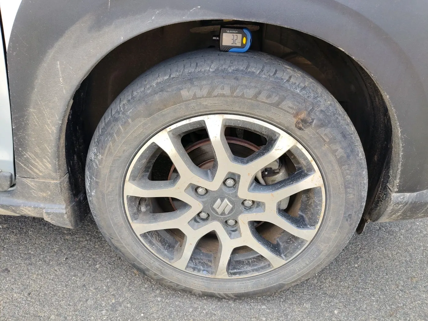2022 Maruti XL6 ALPHA AT, Petrol, Automatic, 48,824 km, tyre