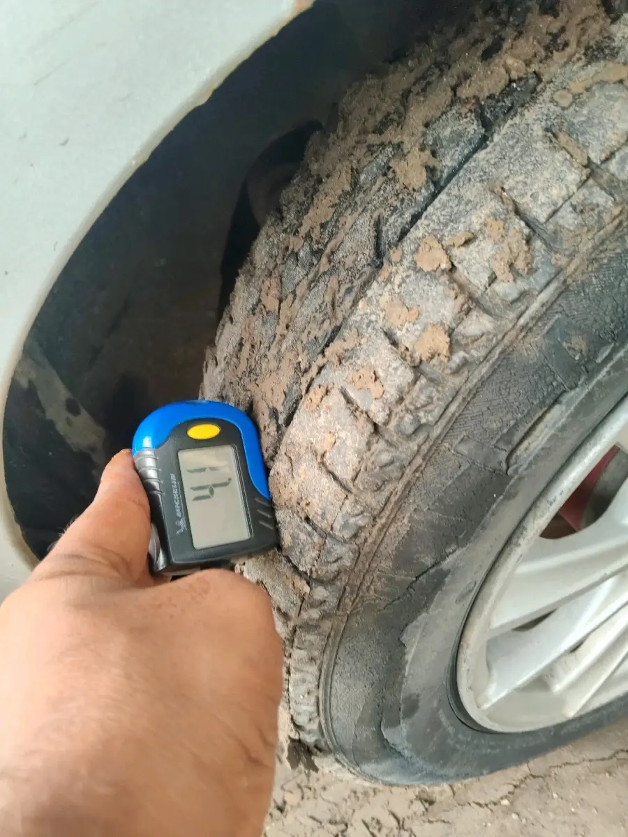 2012 Hyundai Santro Xing GL, CNG, Manual, 67,102 km, tyre