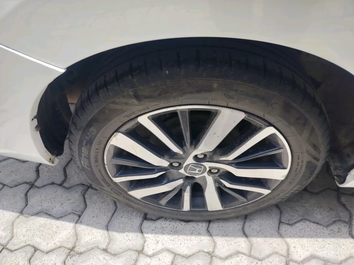 2020 Honda City 1.5L I-VTEC ZX CVT, Petrol, Automatic, 92,478 km, tyre