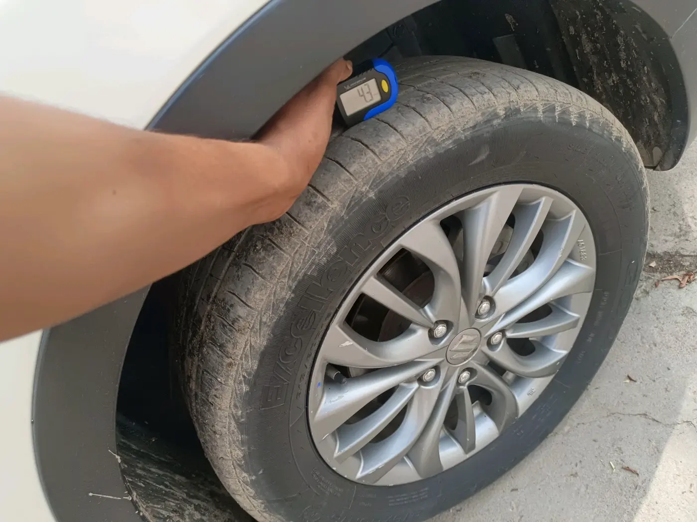 2017 Maruti S Cross ALPHA 1.3, Diesel, Manual, 98,041 km, tyre