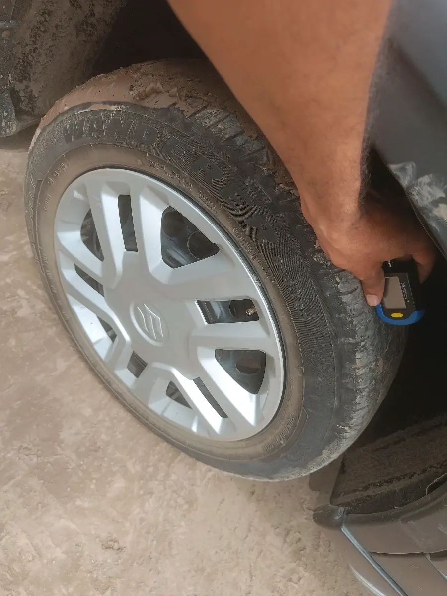 2019 Maruti Vitara Brezza VDI, Diesel, Manual, 1,10,964 km, tyre