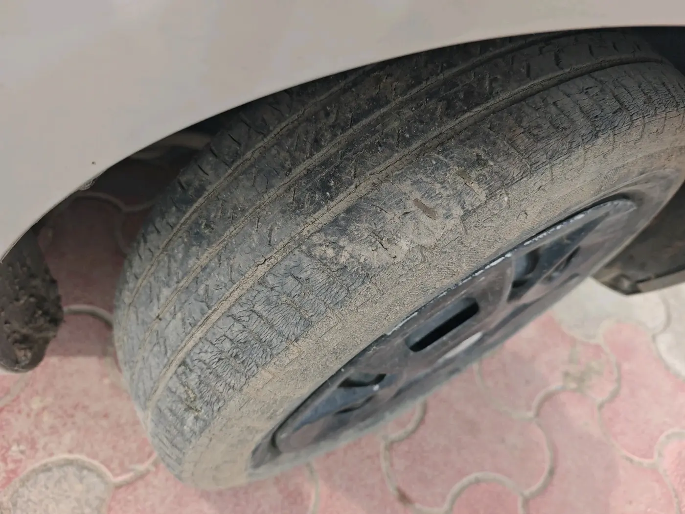 2018 Maruti IGNIS DELTA 1.2 AMT, Petrol, Automatic, 45,313 km, tyre