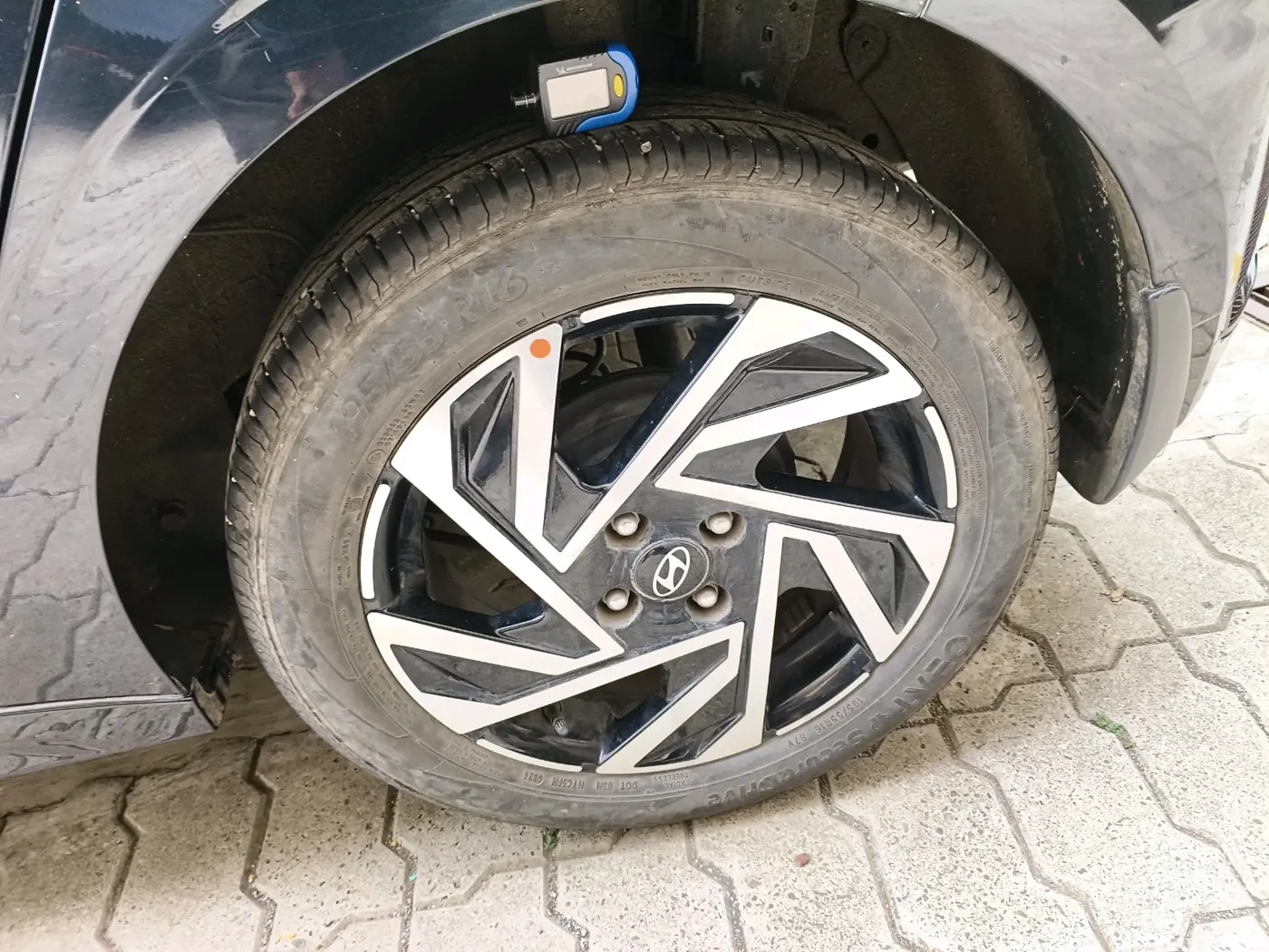 2024 Hyundai NEW I20 ASTA (O) 1.2 MT, Petrol, Manual, 15,146 km, tyre