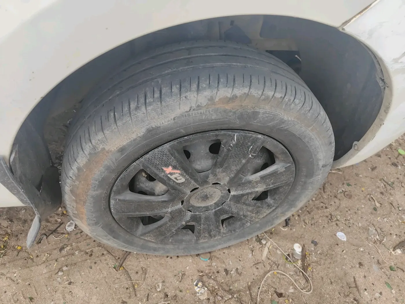 2014 Tata Indica Vista LS TDI, Diesel, Manual, 2,03,263 km, tyre