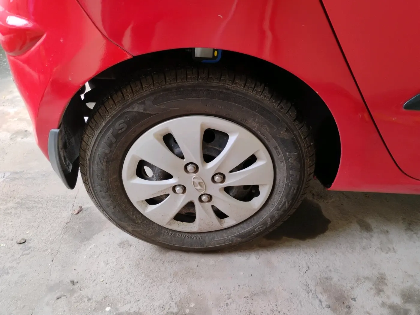 2012 Hyundai i10 MAGNA 1.2, Petrol, Manual, 55,219 km, tyre
