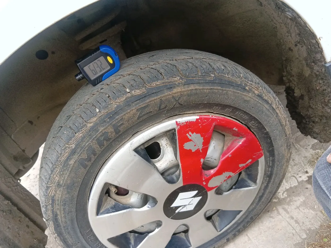 2016 Maruti Wagon R 1.0 LXI, CNG, Manual, 39,546 km, tyre