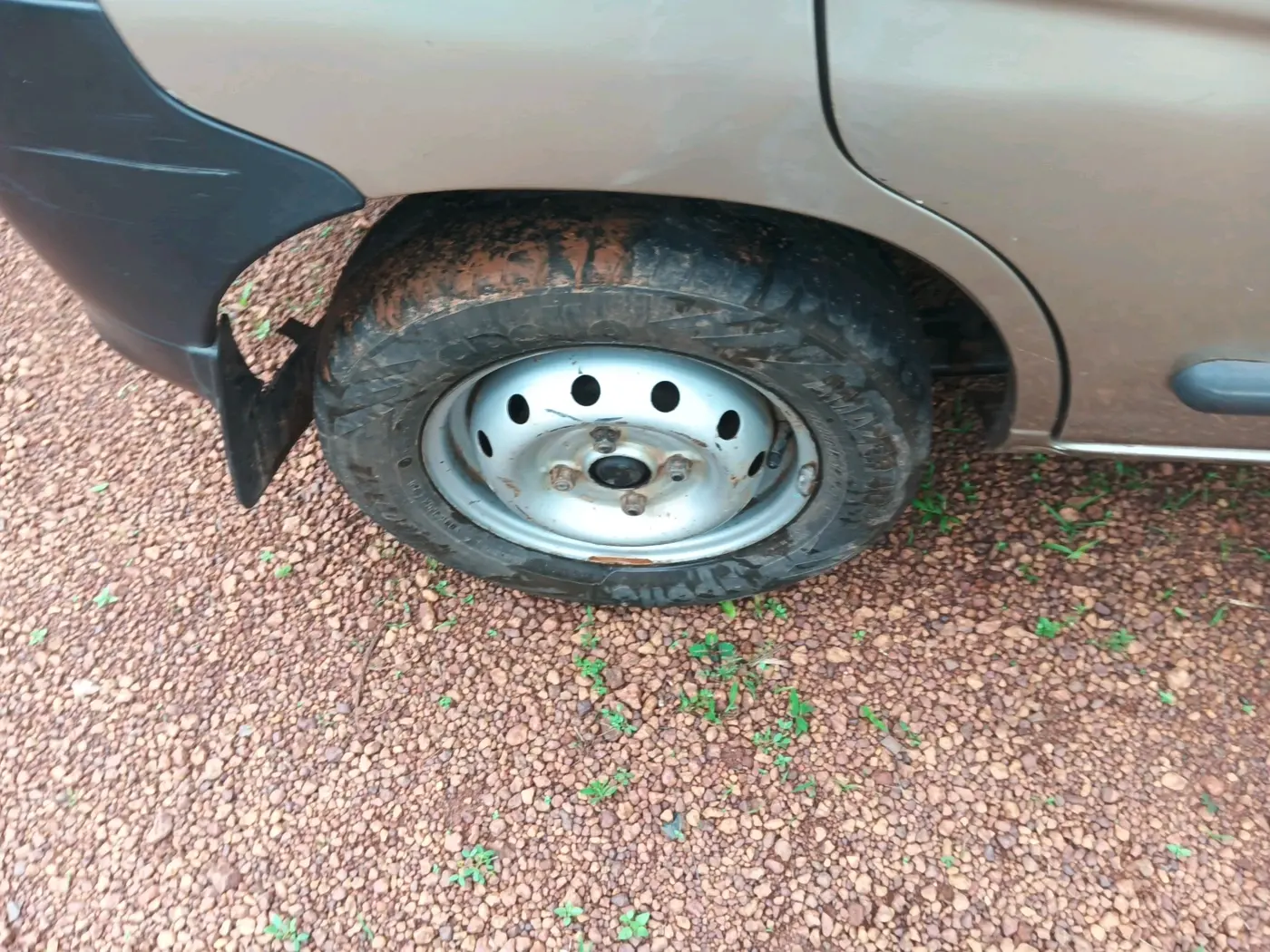 2011 Maruti Alto LXI, Petrol, Manual, 93,288 km, tyre
