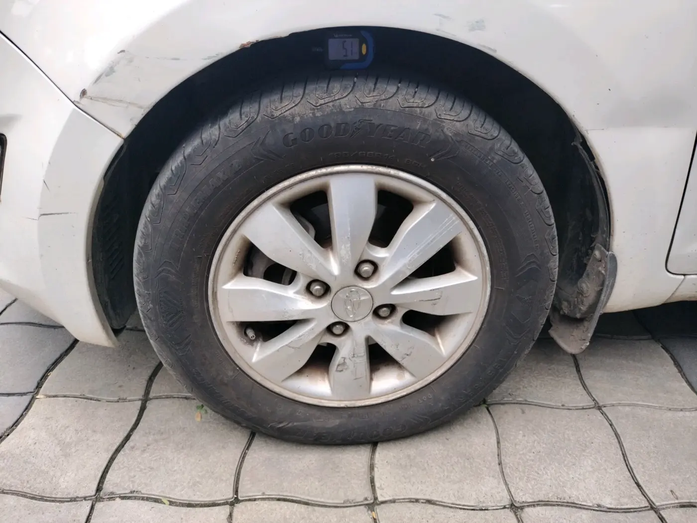 2013 Hyundai i20 SPORTZ 1.4 CRDI, Diesel, Manual, 1,56,323 km, tyre