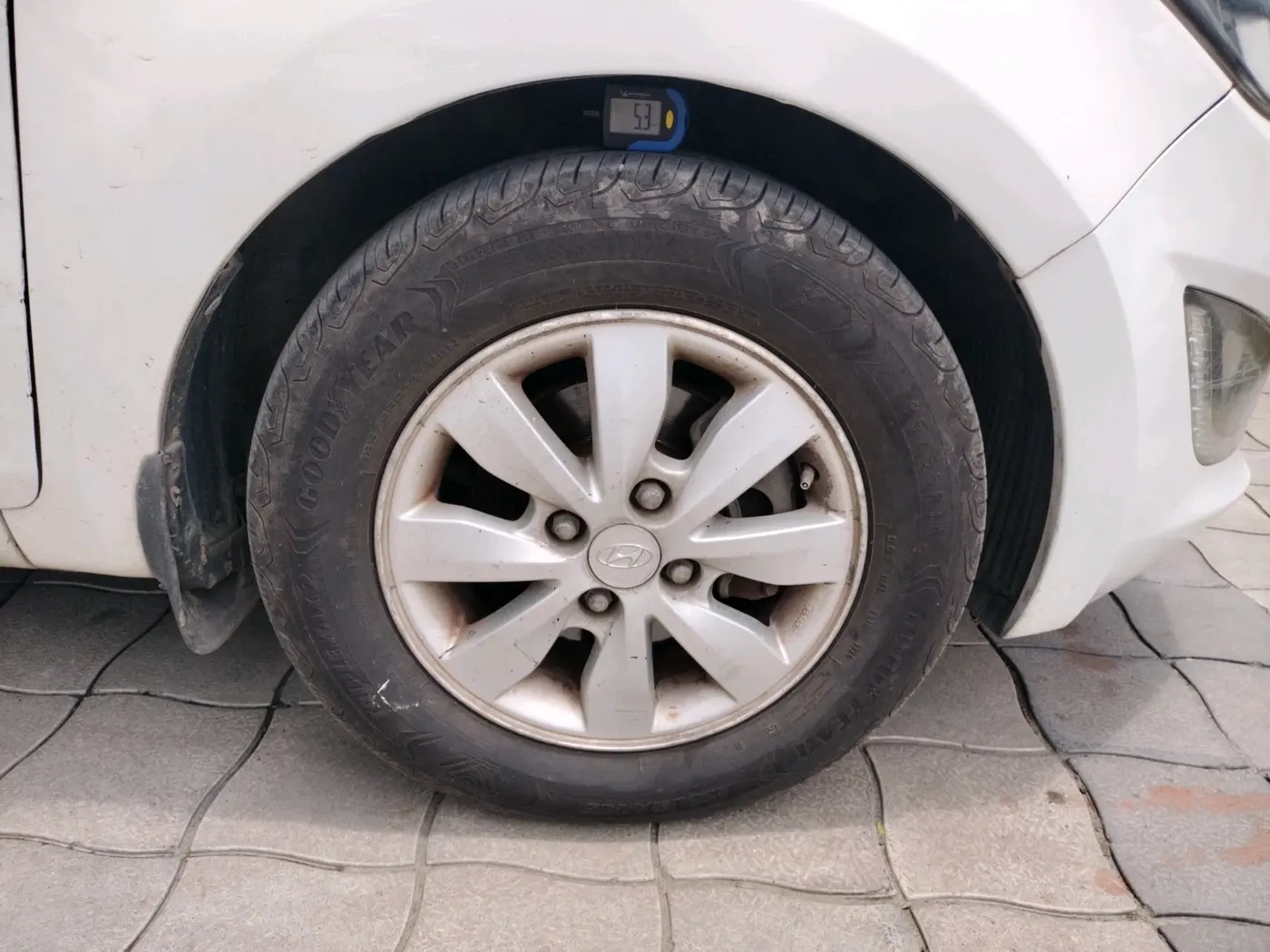 2013 Hyundai i20 SPORTZ 1.4 CRDI, Diesel, Manual, 1,56,323 km, tyre