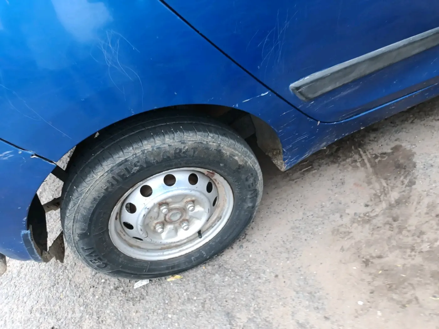 2014 Hyundai Eon D-LITE+, Petrol, Manual, 49,166 km, tyre