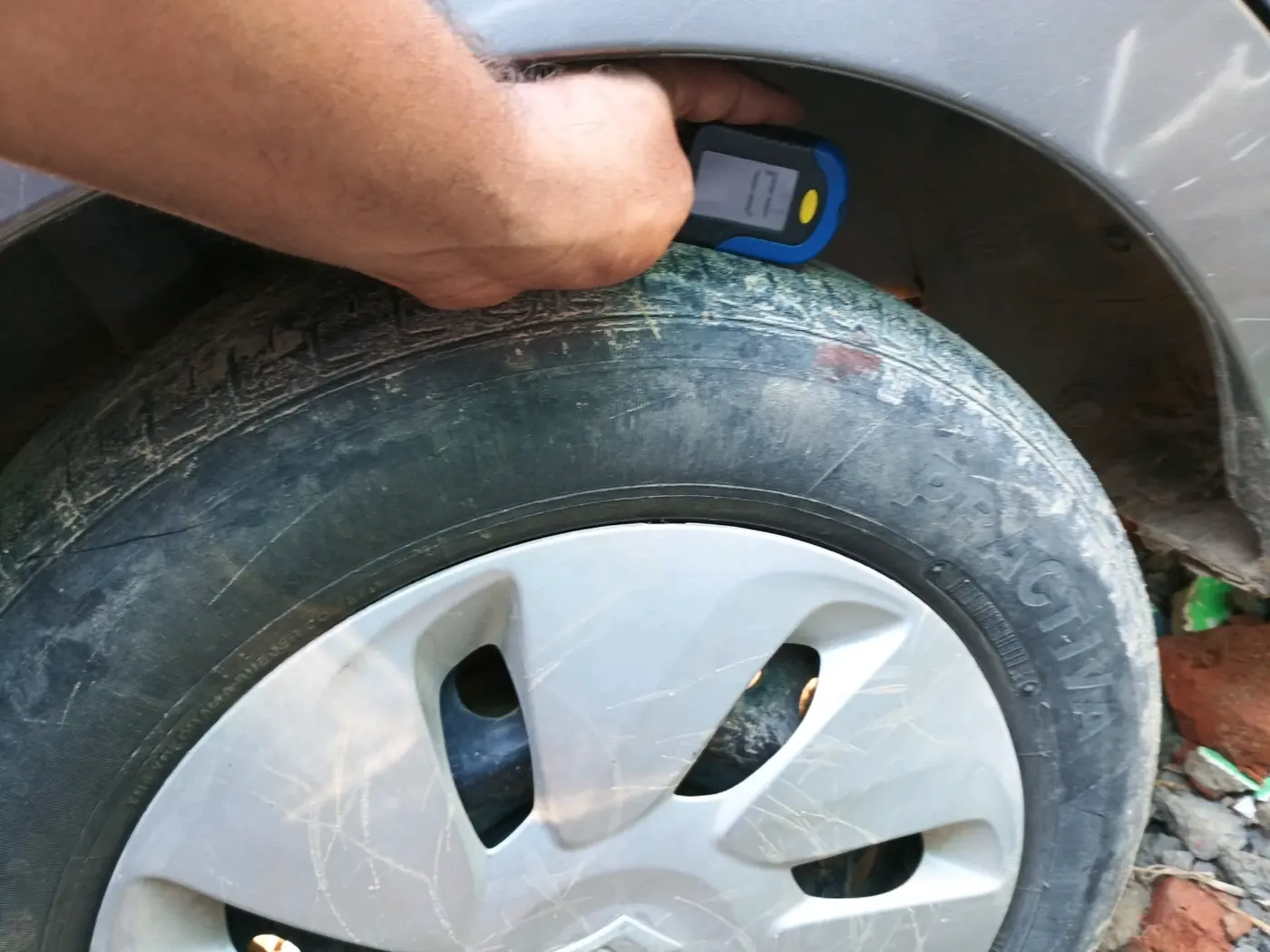 2016 Maruti Celerio VXI CNG, CNG, Manual, 97,879 km, tyre