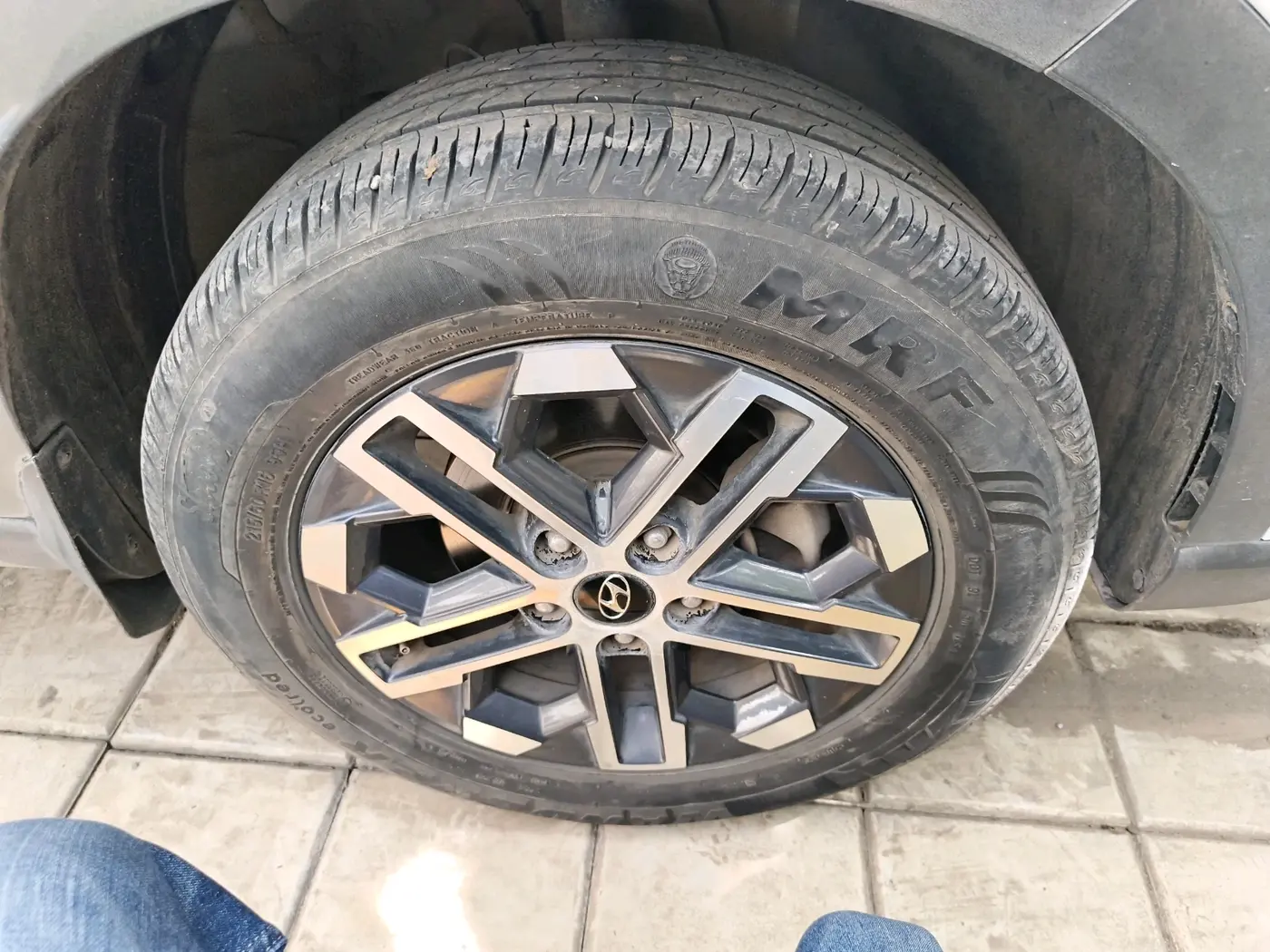 2024 Hyundai VENUE SX (O) 1.0 TURBO DCT, Petrol, Automatic, 22,211 km, tyre