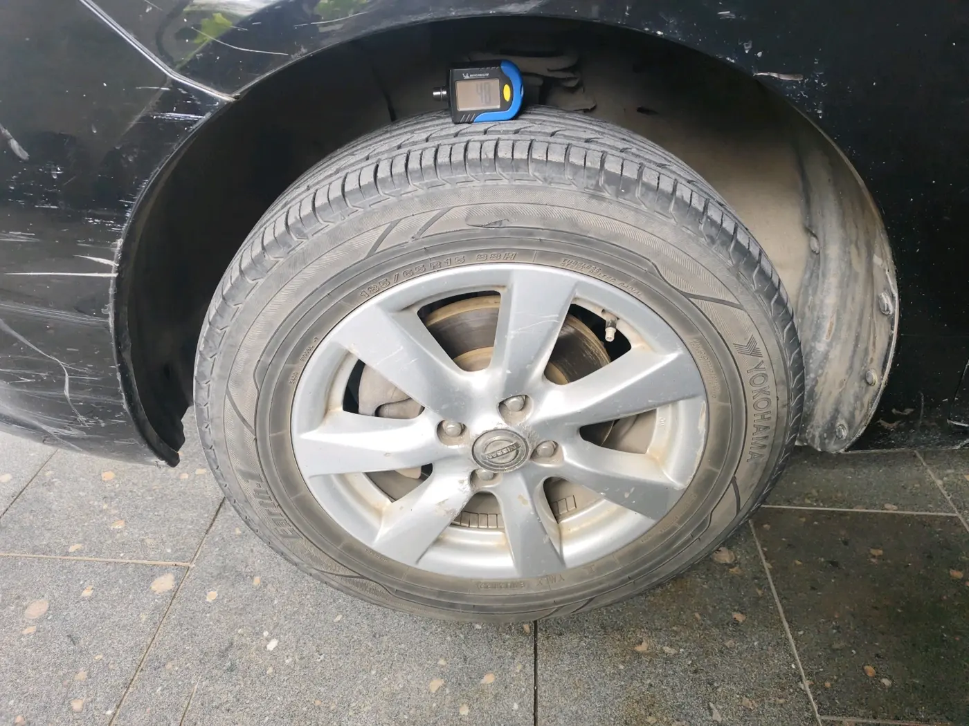 2012 Nissan Sunny XV PETROL, Petrol, Manual, 81,098 km, tyre
