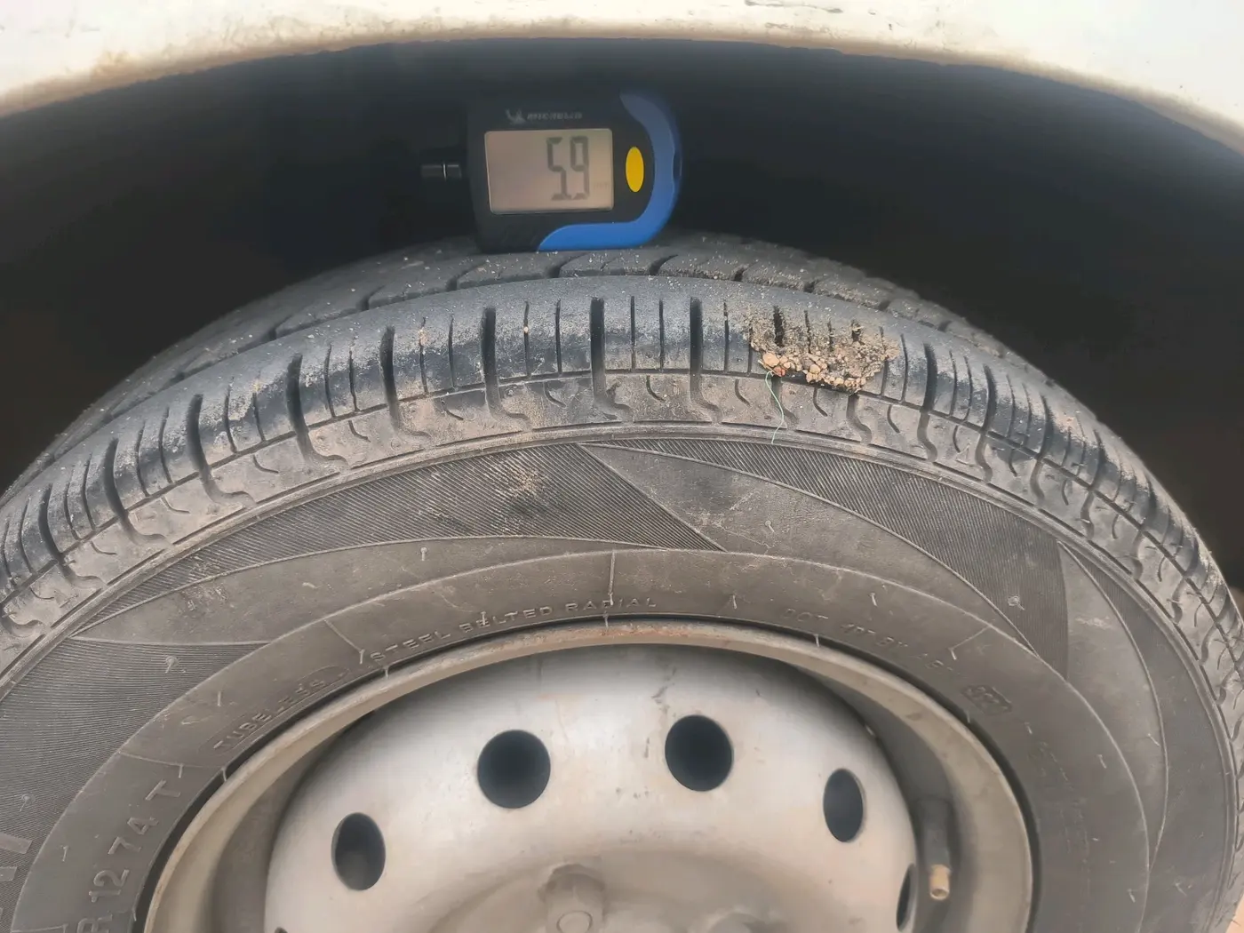 2012 Maruti Alto LXI, CNG, Manual, 1,19,938 km, tyre
