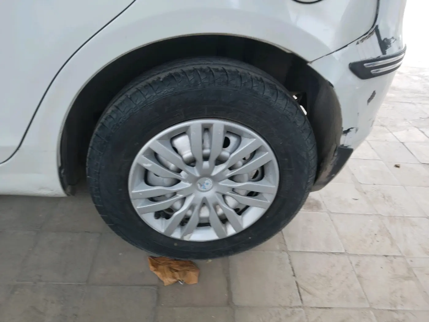 2016 Maruti Swift LXI, Petrol, Manual, 58,872 km, tyre