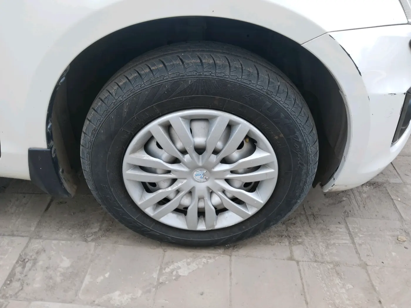 2016 Maruti Swift LXI, Petrol, Manual, 58,872 km, tyre