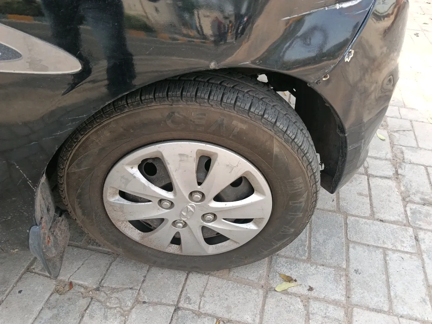2011 Hyundai i10 SPORTZ 1.1, Petrol, Manual, 73,533 km, tyre