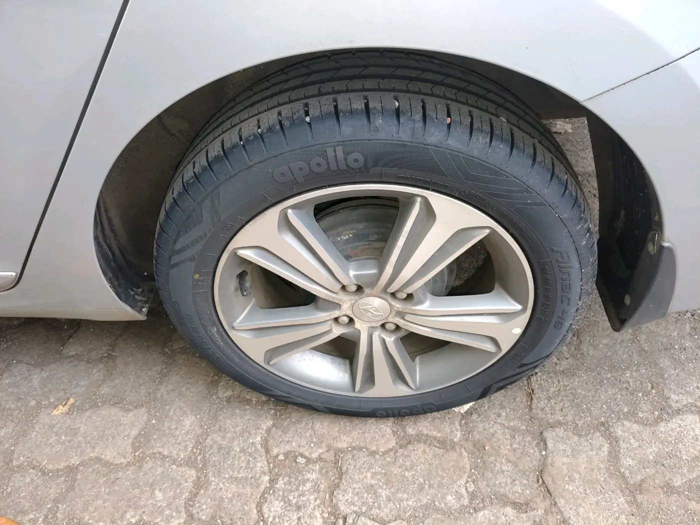 2018 Hyundai Verna 1.6 VTVT SX, Petrol, Manual, 16,760 km, tyre