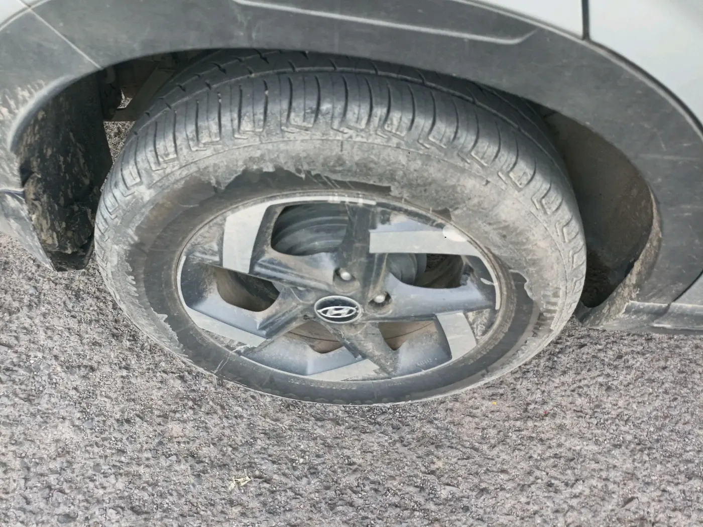 2019 Hyundai VENUE SX 1.0 TURBO, Petrol, Manual, 55,013 km, tyre