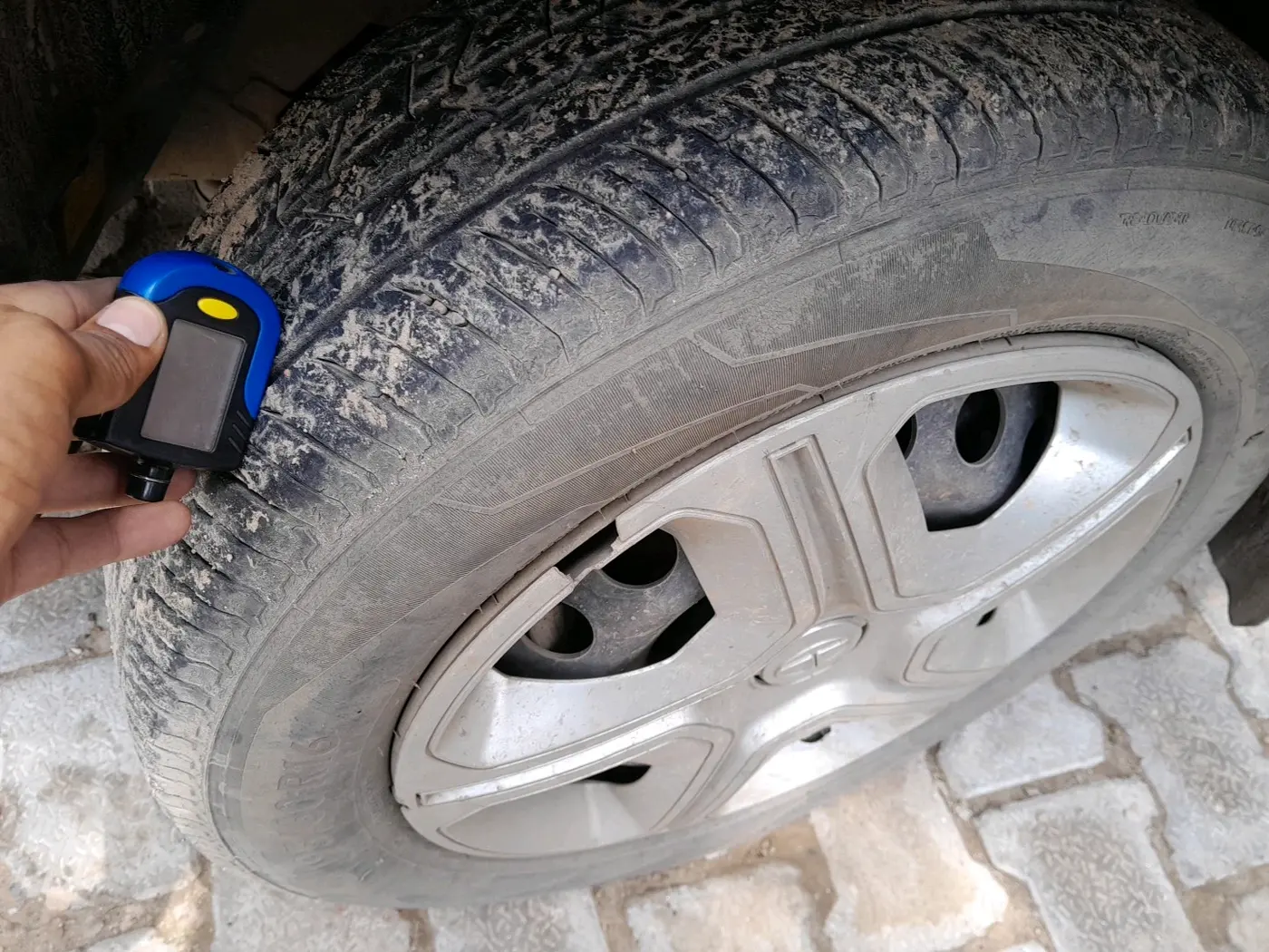 2019 Tata NEXON XM PETROL, Petrol, Manual, 77,497 km, tyre