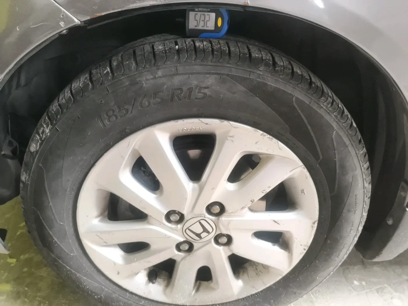 2015 Honda Mobilio 1.5L I-DTEC V, Diesel, Manual, 1,02,348 km, tyre