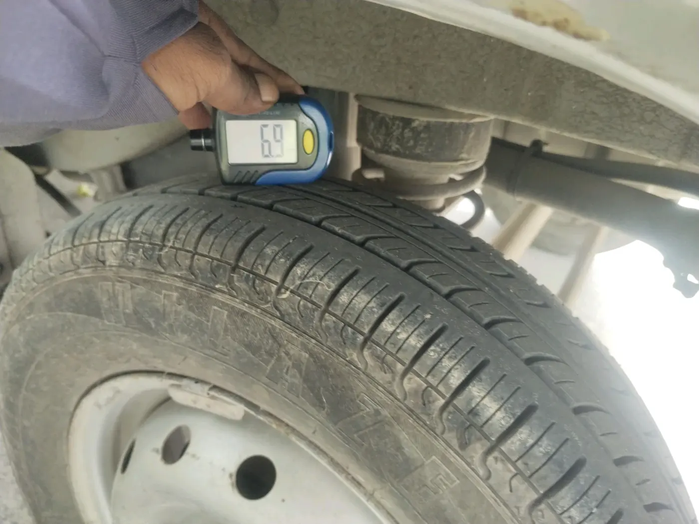 2011 Maruti Alto LXI CNG, CNG, Manual, 70,294 km, tyre