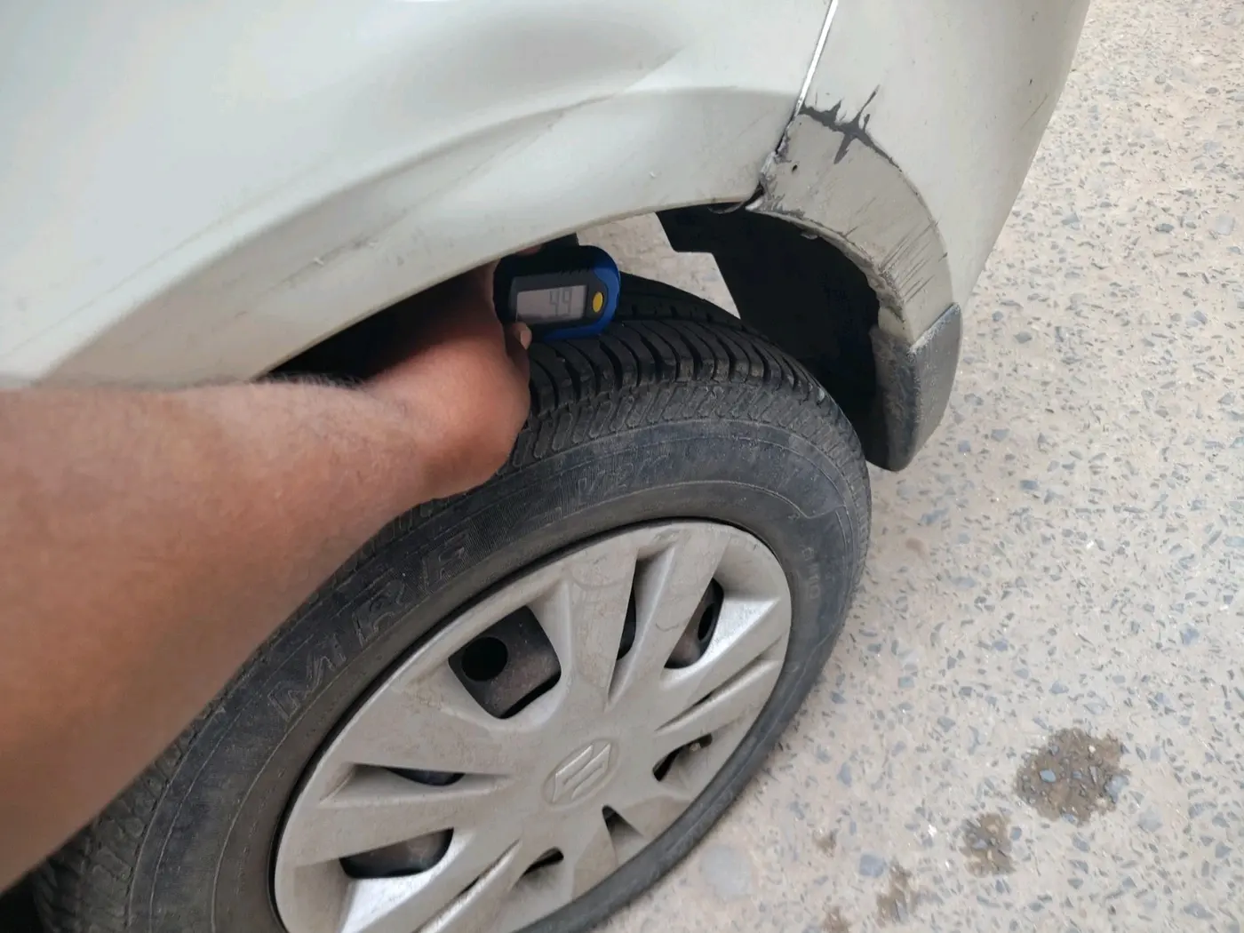 2014 Maruti Swift Dzire VXI, Petrol, Manual, 44,400 km, tyre