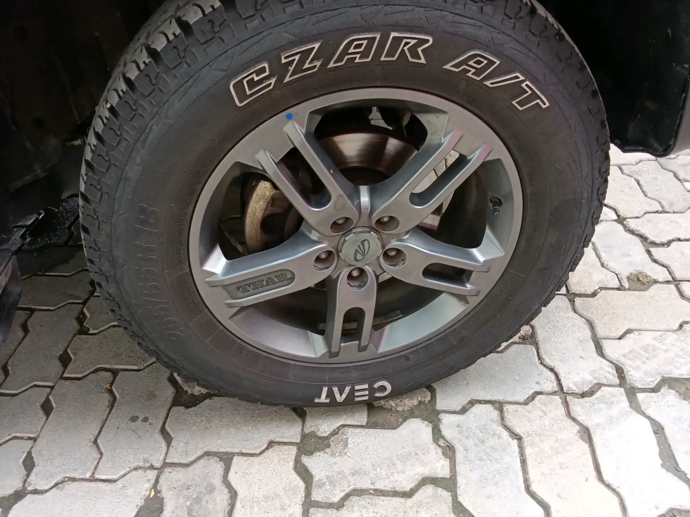 2021 Mahindra Thar LX PETROL HT 4WD AT, Petrol, Automatic, 31,098 km, tyre