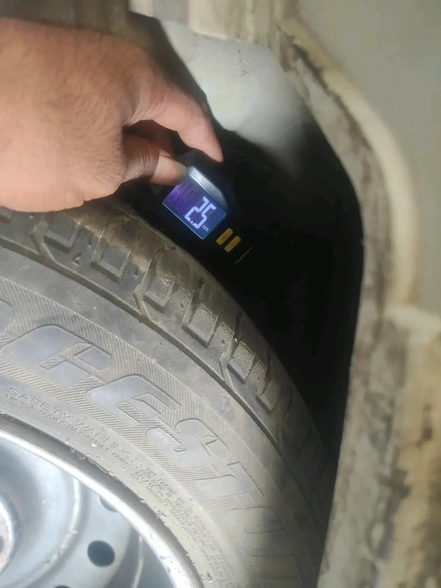 2019 Mahindra XUV300 W8 (O) 1.2 PETROL, Petrol, Manual, 56,130 km, tyre