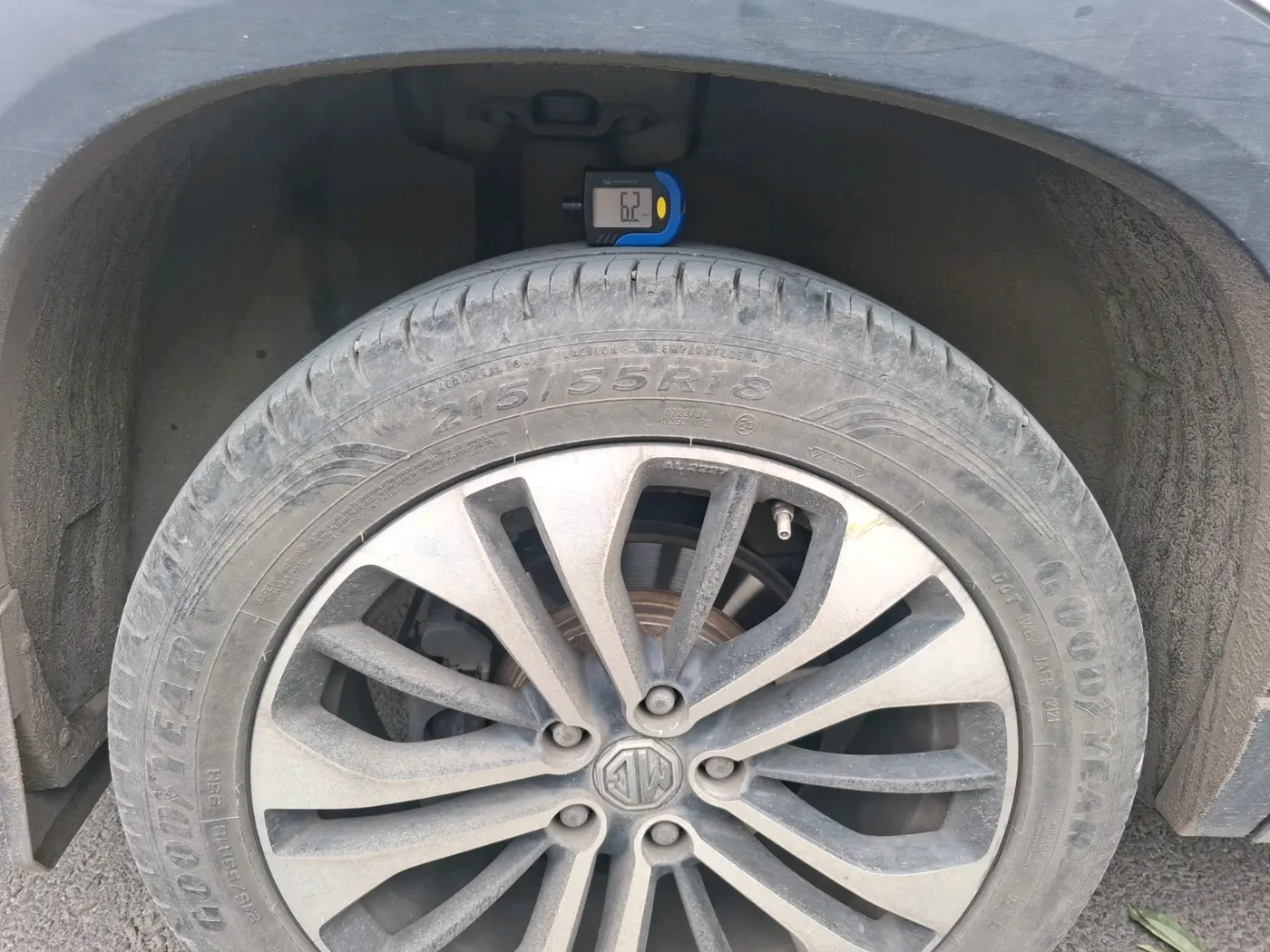 2021 MG HECTOR PLUS SELECT 2.0 DIESEL TURBO MT 7-STR, Diesel, Manual, 36,811 km, tyre