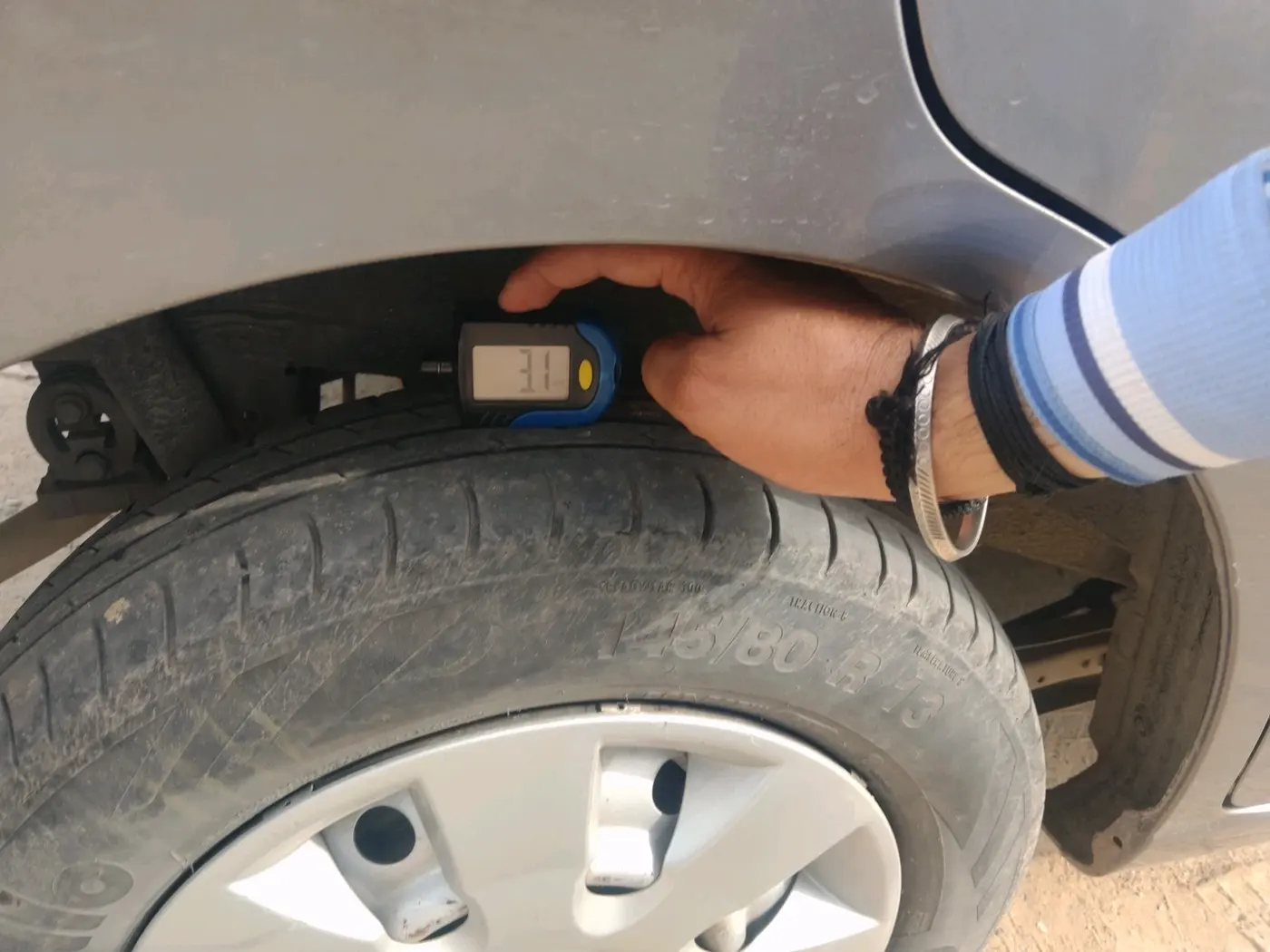 2013 Maruti Wagon R 1.0 LXI CNG, CNG, Manual, 1,33,787 km, tyre