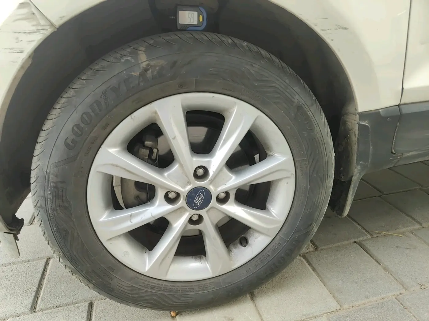 2021 Ford Ecosport TITANIUM 1.5L DIESEL, Diesel, Manual, 1,81,745 km, tyre