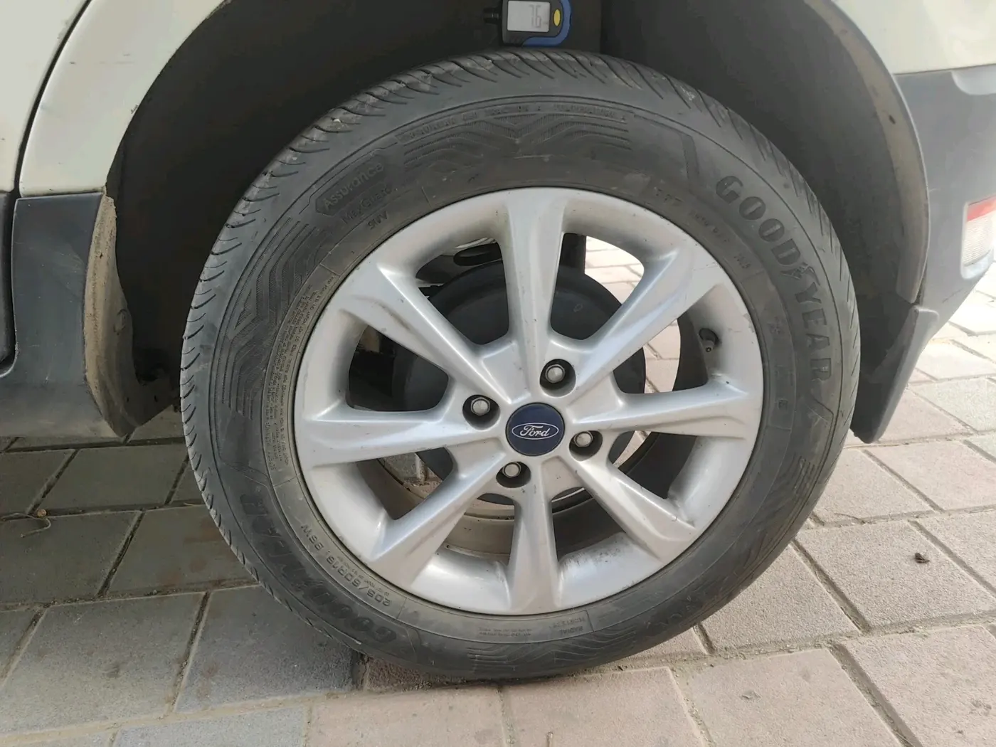 2021 Ford Ecosport TITANIUM 1.5L DIESEL, Diesel, Manual, 1,81,745 km, tyre