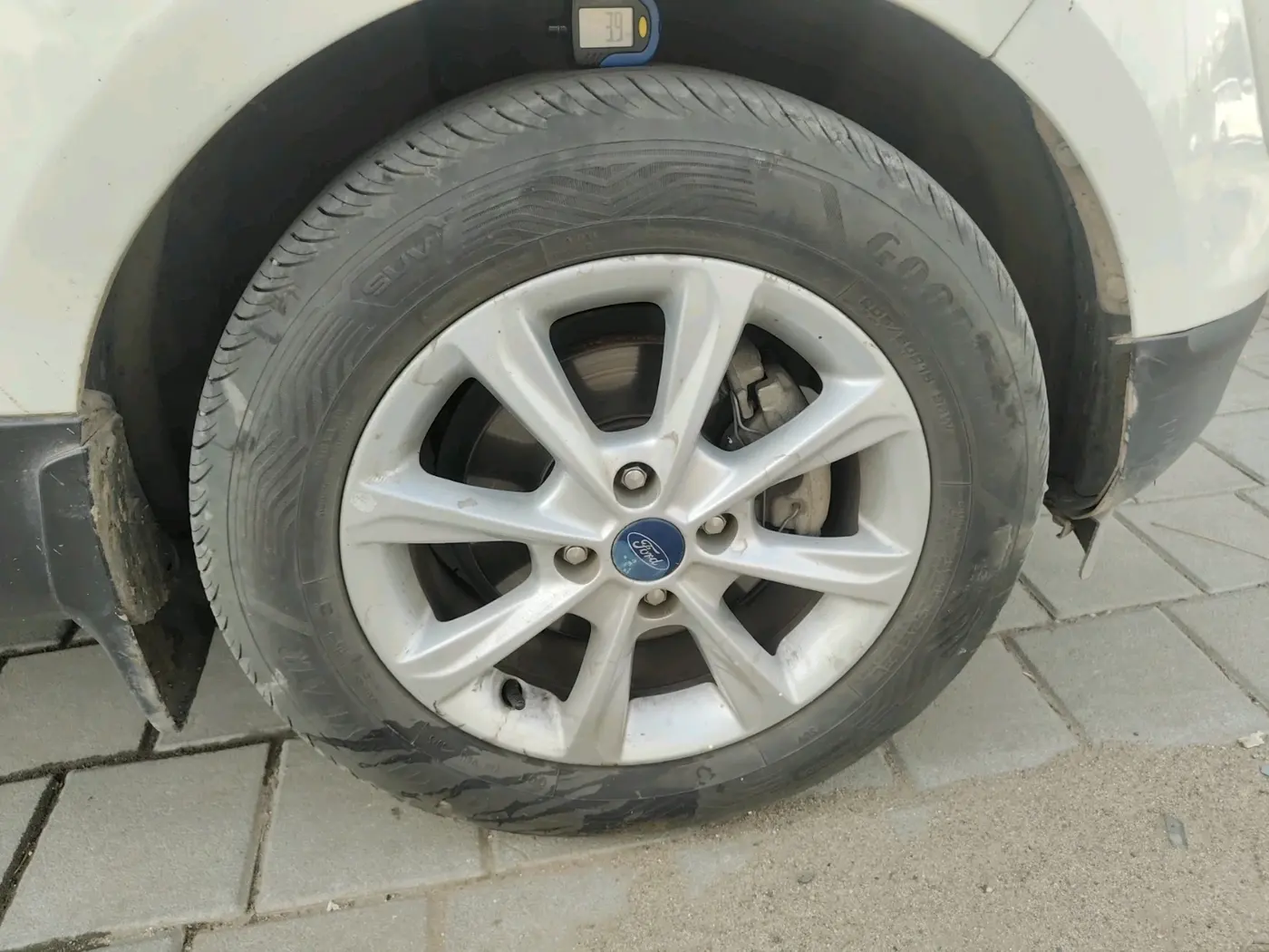 2021 Ford Ecosport TITANIUM 1.5L DIESEL, Diesel, Manual, 1,81,745 km, tyre