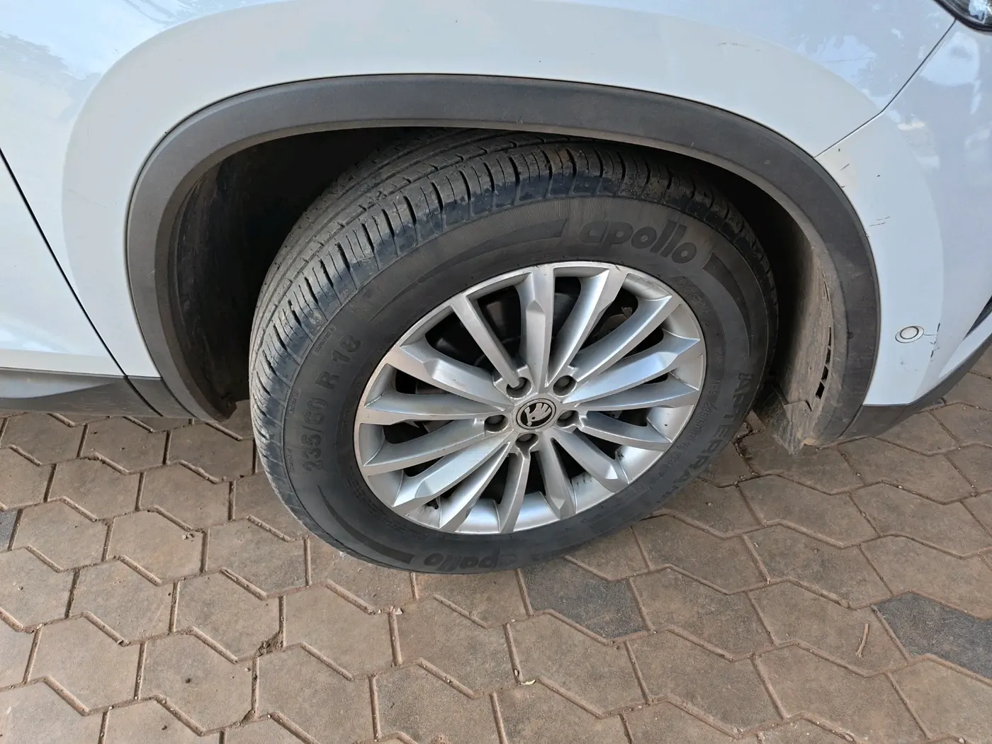 2018 Skoda Kodiaq STYLE 2.0 TDI 4X4 AT, Diesel, Automatic, 1,51,532 km, tyre