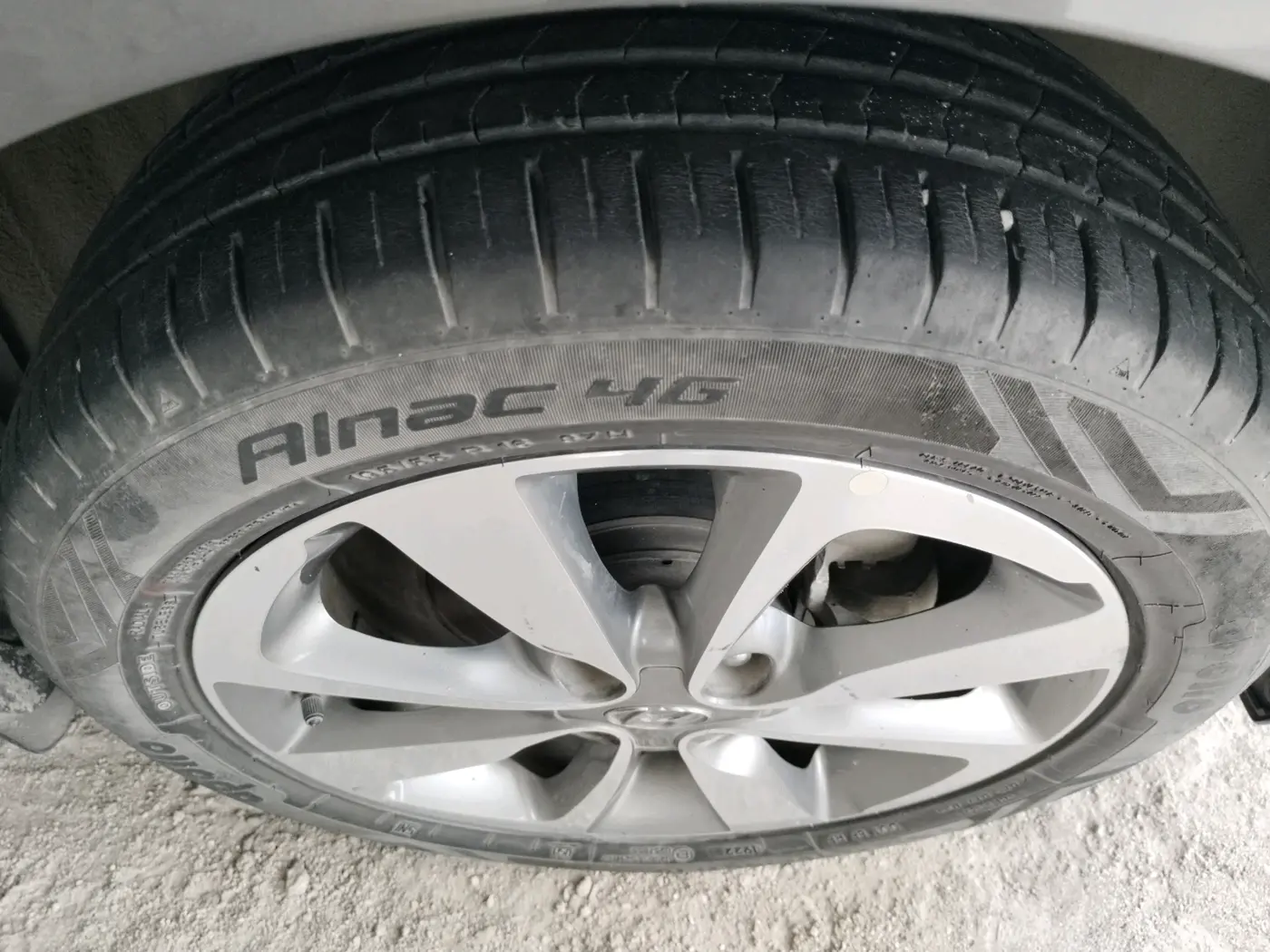 2017 Hyundai Elite i20 ASTA 1.2, Petrol, Manual, 78,086 km, tyre