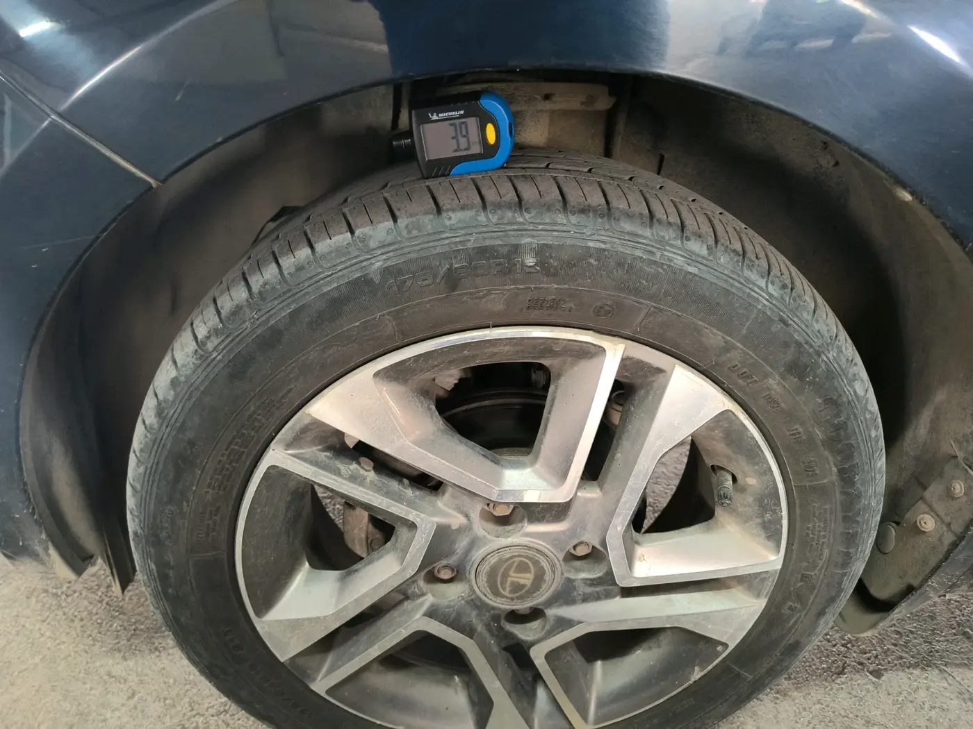2023 Tata TIGOR XZ PLUS PETROL, Petrol, Manual, 29,597 km, tyre